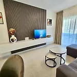 Premium Beachfront Apolo Xiv * كاليبي
