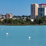Premium Beachfront Apolo Xiv شقة *