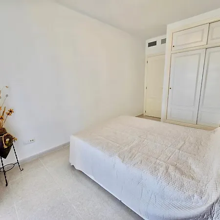 Premium Beachfront Apolo Xiv * Κάλπε