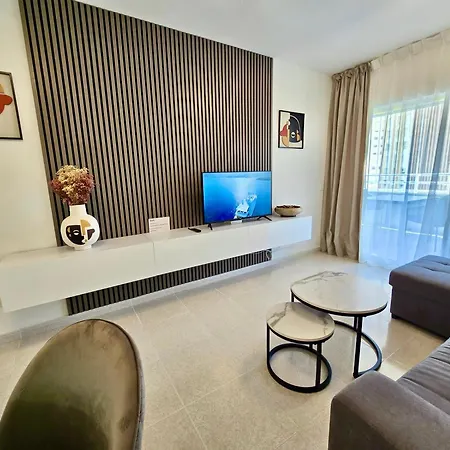 Premium Beachfront Apolo Xiv * Кальпе