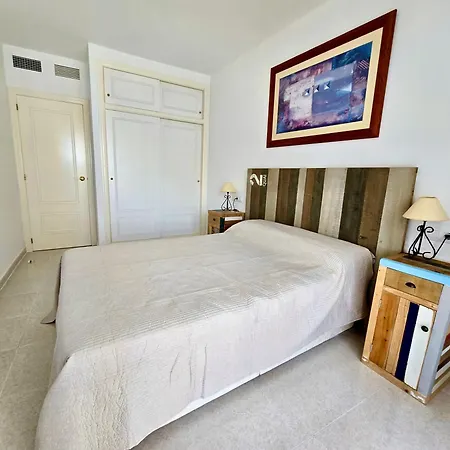 Premium Beachfront Apolo Xiv Διαμέρισμα *