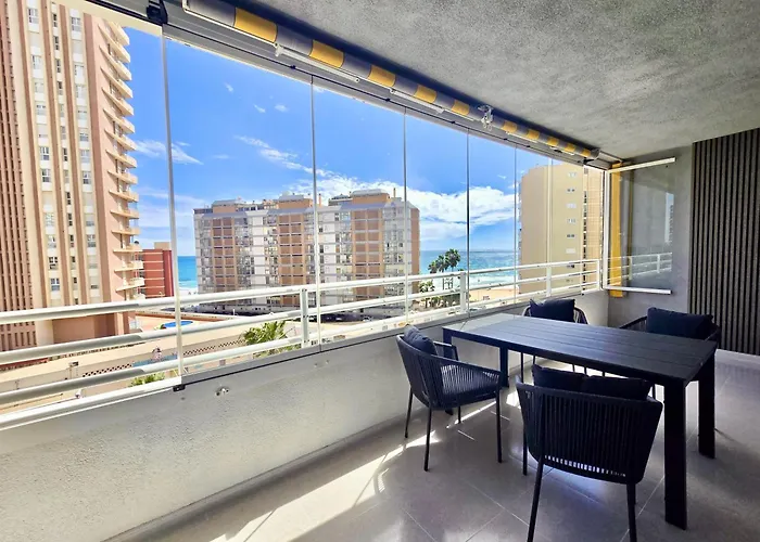 Premium Beachfront Apolo Xiv Apartment *